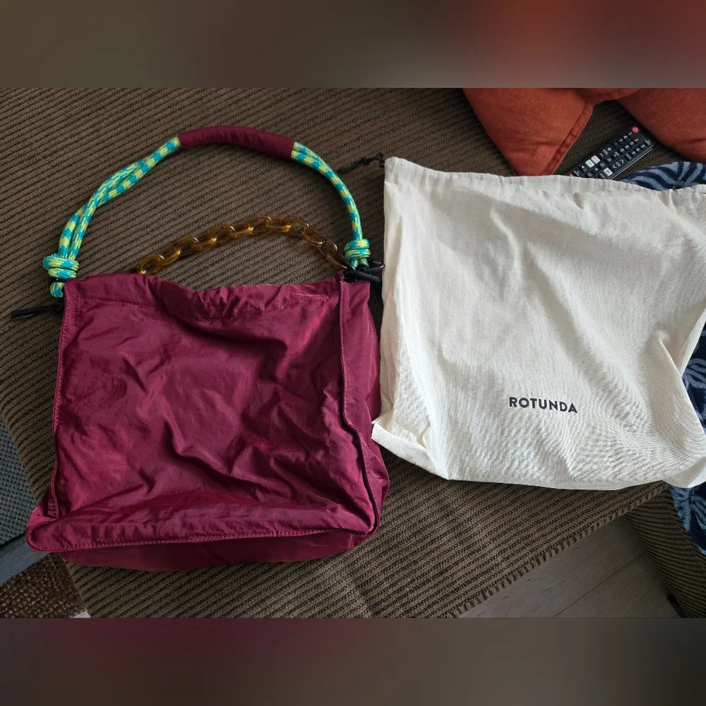 Rotunda Sant Bag in Bordeaux - Picture 3 of 3